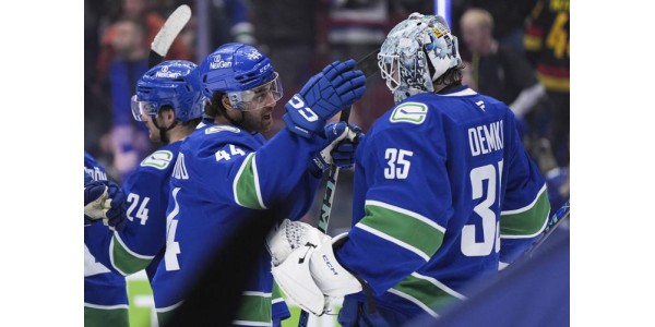 Kiefer Sherwood, 29 ans, a grandi avec les Canucks de Vancouver Kiefer Sherwood, 29 ans, a grandi avec les Canucks de Vancouver